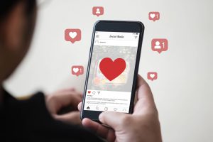 How to communicate with Instagram customers?